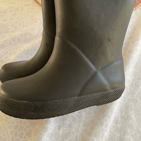 Hunter black rain boots! Size 6 - Picture 9 of 9